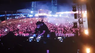 After Skrillex broke his own fuckin mixer (LIVE DWP 2019)