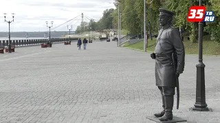 Бронзового городового установили в Череповце