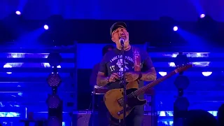 Aaron Lewis - "It's Been Awhile", Live