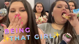 Amberlynn being ✨that girl✨ in her vlogs