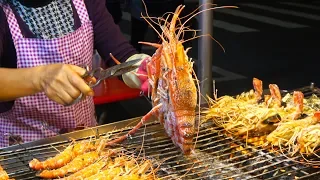 Taiwanese Street Food Liuhe Tourist Night Market