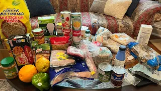 БЕСПЛАТНАЯ ЕДА В АМЕРИКЕ🇺🇸 / ￼ Обзор еды из FOOD BANK 🍜/ ￼￼ как живут бедные в Америке 🤷?￼￼