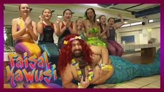 Mermaiding! Faisal, die dicke Meerjungfrau | Faisal Kawusi Show