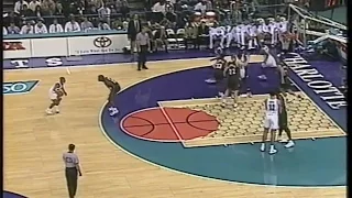 Shawn Kemp blocks Glen Rice - 11/26/96