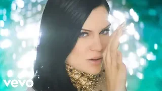 Jessie J - Burnin' Up ft. 2 Chainz (Official Video)