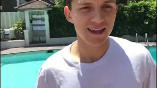 Tom Holland spricht Deutsch