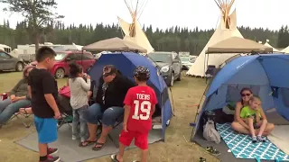 Tsuu T'ina Pow Wow Walkin rounda Arbor