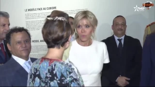 الأميرتين لالة سلمى و أم كلثوم تزوران رفقة عقيلة الرئيس الفرنسي بريجيت ماكرون معرض أمام بيكاسو