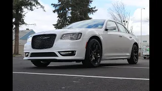 2022 Chrysler 300 Touring L Buyers Guide and Info