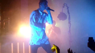 Machine Gun Kelly Europe Tour Bloom - Golden God LIVE