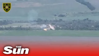 Ukrainian gunners destroy Russian tank attempting to escape