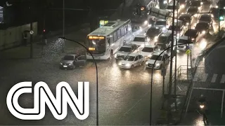 Criança de 2 anos morre em desabamento na zona norte do Rio | LIVE CNN