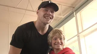 De Goey surprises young fan