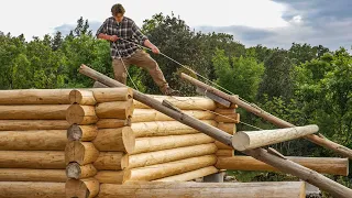 Lifting Heavy Logs on my Off Grid LOG CABIN | Building Walls | Cooking | EP13