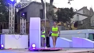 Pole Dance DEMO 16 Aout 2014 Stephanie et Ana 2 Passages