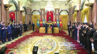 Казахстан и Вьетнам договорились о безвизовом режиме