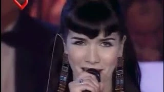 Natalia Oreiro cantando "Cambio Dolor" en vivo