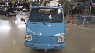 Piaggio Ape Car P2 Exterior and Interior