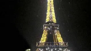 Paris Eiffel Tower on New Year's Day 2008/2009 - New Year Live