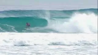 Eric Osterlund getting double barreled at Coco Pipe - Cabarete - Filmed by Soloshot