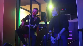 Stuck In The Middle/Folsom Prison Blues(mashup) - Waylon Scott ft Sam Sasha Live.@waylonscott7975