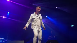 Horses (Anthony Callea Unplugged and Unfiltered Tour - Live in Thirroul)