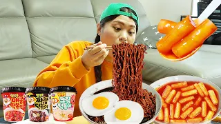 पोरोरो टीटीओकबोक्की पोरोरो ब्लैक नूडल मुकबंग दोना DONA Mukbang