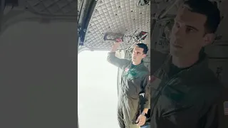 #CGHowTo Open a C-27J Paratroop Door
