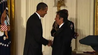 Obama awards Al Pacino the National Medal of Arts