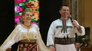 Duet Zorica Savu si Robert Tarnaveanu   Mândruță te-aș intreba (LIVE)