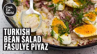 How to make Fasulye Piyaz - Turkish white bean salad. Fast and EASY and utterly delicious!