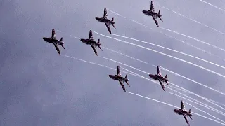 🇬🇧 Red Arrows Braving The Elements at Friday Eastbourne Airshow 2023
