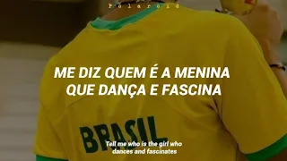 Ela só pensa em Beijar - MC Leozinho (Lyrics + Sub Eng)