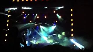 Avicii - Kick Out The Epic Mother Fucker EDC NY 2012.MOV