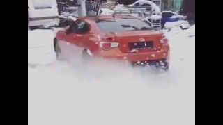 Toyota GT86 drift snow ice