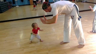 Capoeira Baby Amendoim