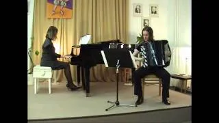 Monty Czardas (piano & accordion)