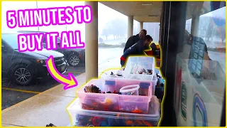 Bought The Whole Table! Toy Hunting Sidewalk Deals, Drafts & Chicago Toy Show! EDDIE GOES USA #3