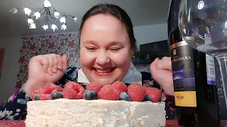 МУКБАНГ💥ТОРТ🎂Он только МОЙ🤭КРАСНОЕ СУХОЕ🍷Моё ЛЮБИМОЕ♥️ну и ГРЕЙПФРУТ🍊