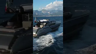 Luxury Sportfly Yachts - Riva 88' Folgore: perfect harmony - Ferretti Group