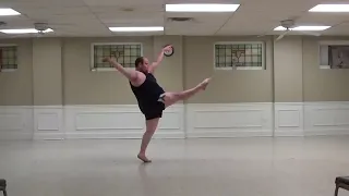 Plus-Size Dancer Busts Impressive Jazz Improv Moves in Pennsylvania Studio