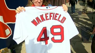 'A class act': Red Sox fans react to death of knuckleballer Wakefield