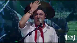 Um Bagual Corcoveador - João Luiz Corrêa & Grupo Campeirismo (DVD 15 Anos, 15 Músicas)