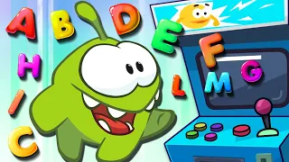 Aprende con Om Nom | Videojuego ABC con Om Nom | Vídeos de aprendizaje divertidos