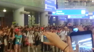 20130715 EXO arriving at Sheremetyevo airport Russia, Moscow