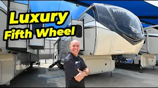 Beautiful Fifth Wheel | 2022 Jayco Pinnacle 38FLGS