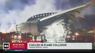 5 killed in fiery plane collision in Tokyo