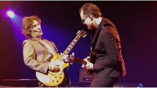 Joe Bonamassa & Billy Squier - Crossroads - 5/18/13 Beacon Theater, NY