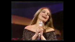 Crystal Gayle - Gone at last