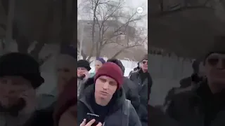 Crowds line street outside church where Russian opposition leader Alexei Navalny's funeral was held.